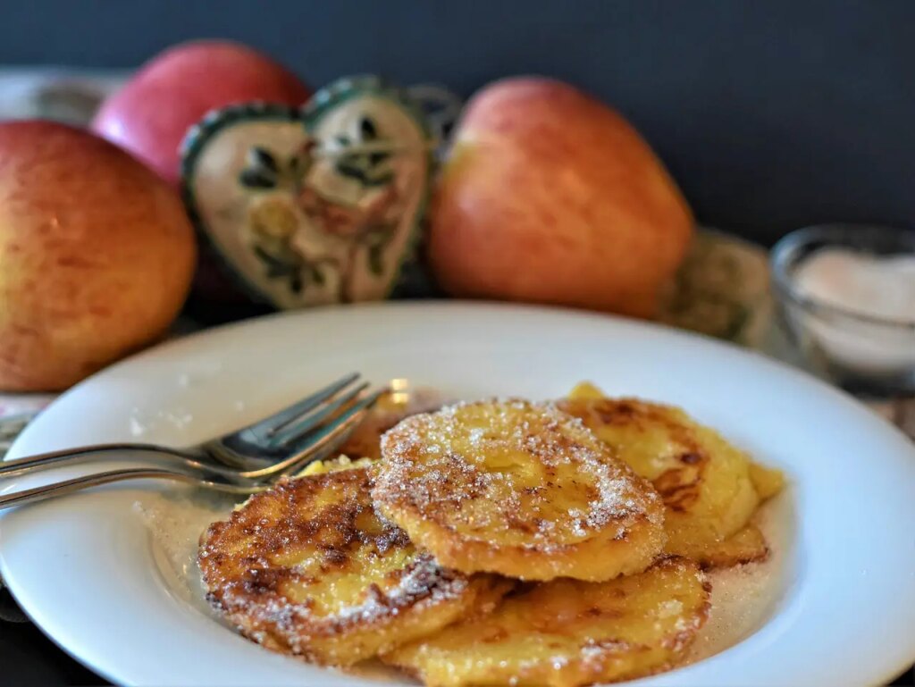 la ricetta delle frittelle di mele al forno