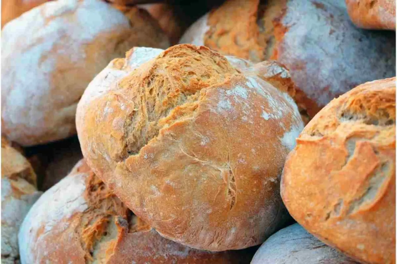 Come conservare il pane in frigorifero: ecco il metodo definitivo