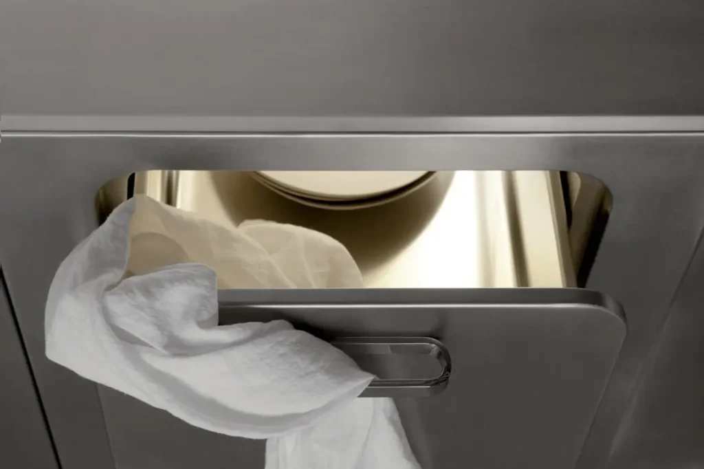 Finiture in acciaio inox brillanti? Il segreto che le fa risplendere come mai prima!
