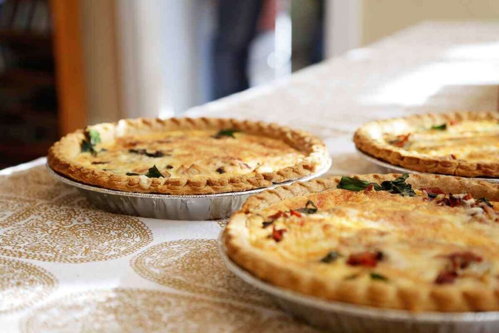 Torte deliziose vegetariane, piatti completi e deliziosi: pronti in minuti