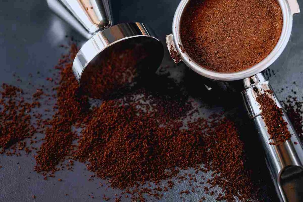 Fondurile de cafea merită o avere: ultima mare descoperire a științei