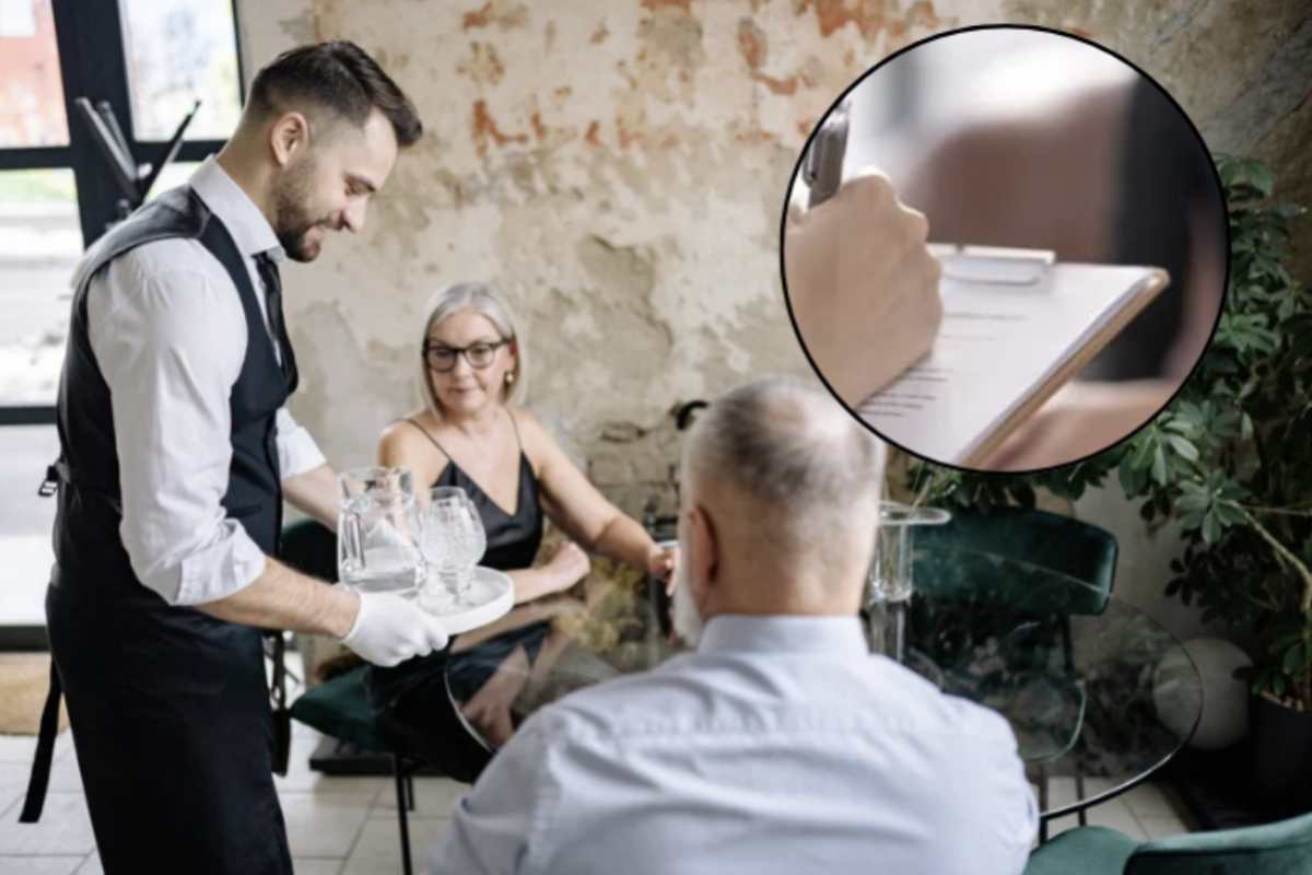 Îl ajuți pe ospătar să se limpezească când mergi la restaurant? Psihologia îți spune ce tip ești