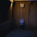 Baie mică și nu foarte luminoasă, așa că cumpărați imediat amplitudine și fără a descompune nimic: soluția decorativă pe care o iau totul pentru dvs.