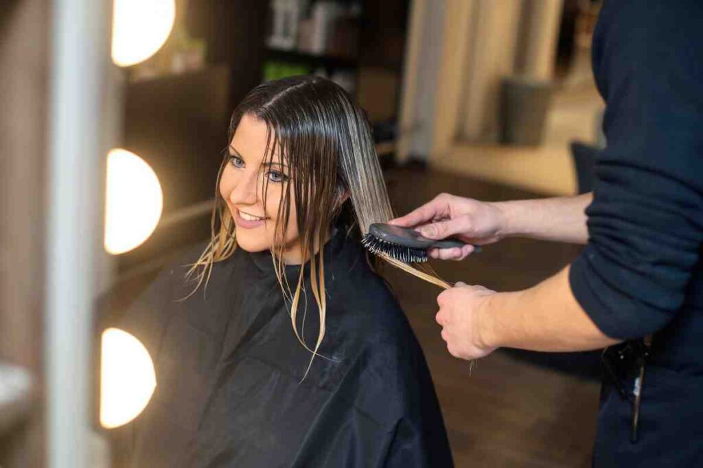 Non hai bisogno di spendere molto per cambiare la tua immagine: solo un taglio di capelli, questi sono i più alla moda