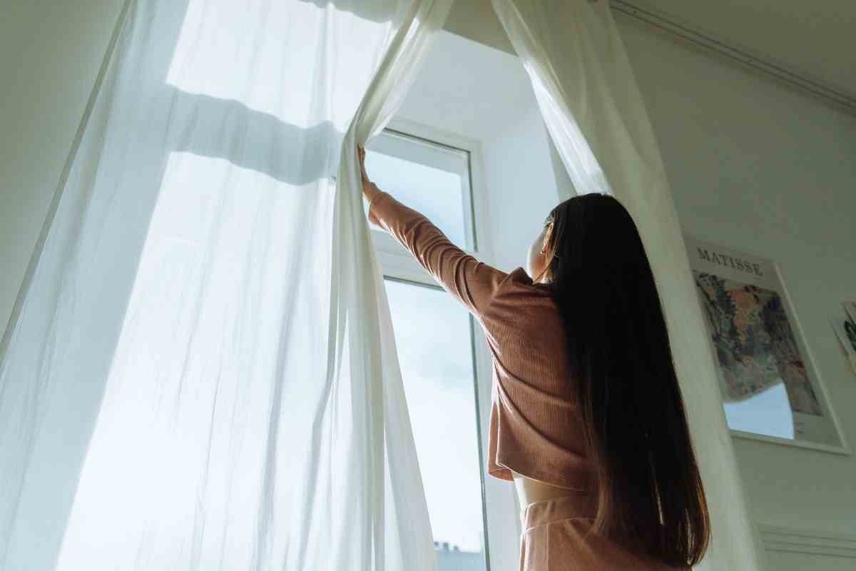 Cele mai elegante 2 corturi întunecate pentru a menține căldura (și haosul vizual): nu mai poți face fără ea