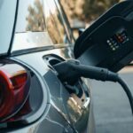 Auto elettrica, cosa succede se la batteria scende allo 0%: stupefacente