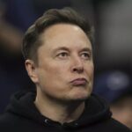 Elon Musk fa marcia indietro e chiede scusa a tutti: “Sono andato troppo oltre”