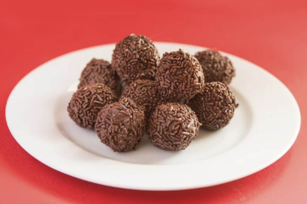 Questo nuovo allarme alimentare fa parte del contesto di crescente attenzione all'igiene igienica nella produzione di pasticceria.
