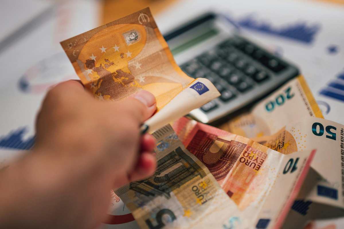 350 bonus euro