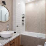 Uitați de plăcile din baie, toată lumea face acum această alegere alternativă