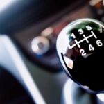 Come cambiare marcia senza distruggere l’auto: è semplicissimo