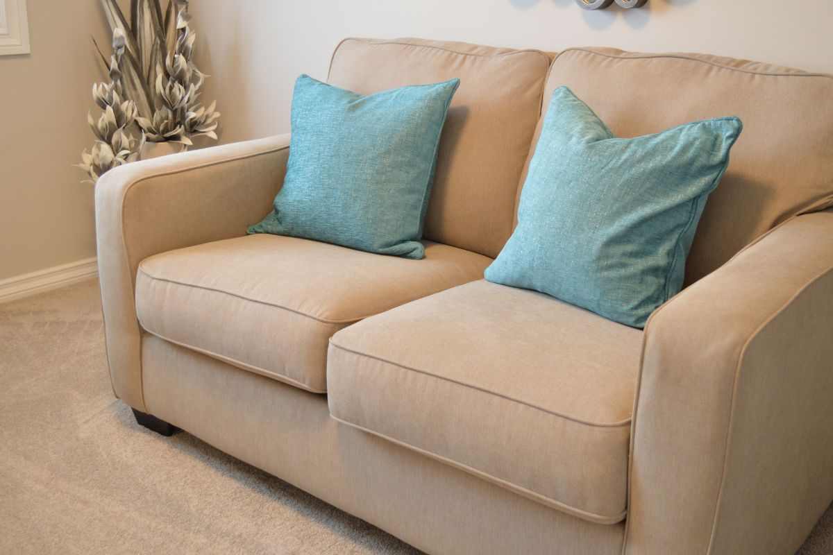 Uitați de canapea, designerii de interior oferă această alternativă din ce în ce mai iubită de toată lumea