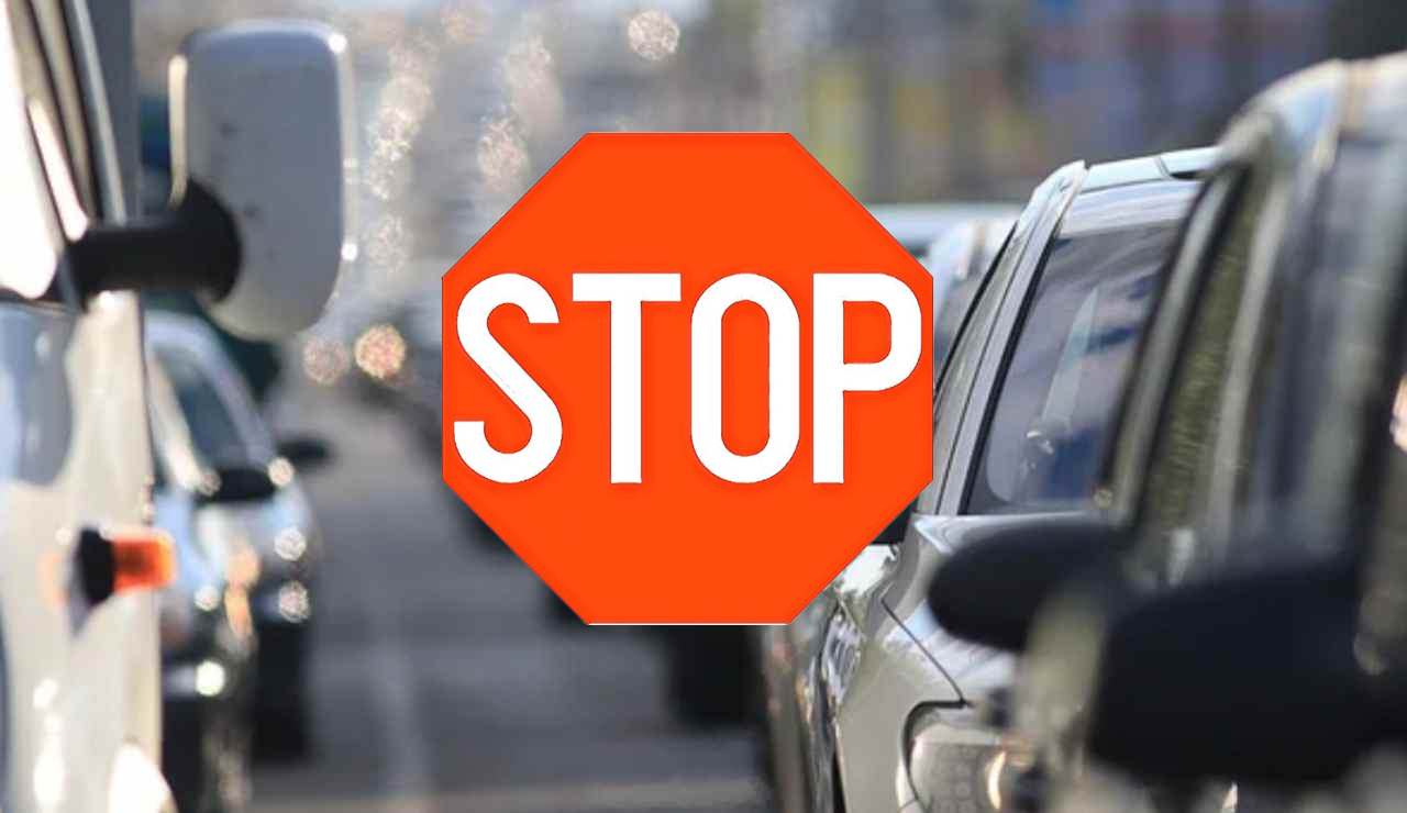 “Non produrremo più nuove auto”: i giganti europei annunciano la fine dell’impero