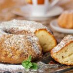 Ciambellone cheto senza farina, fallo in pochi minuti e sciogliersi in bocca: amore per il palato