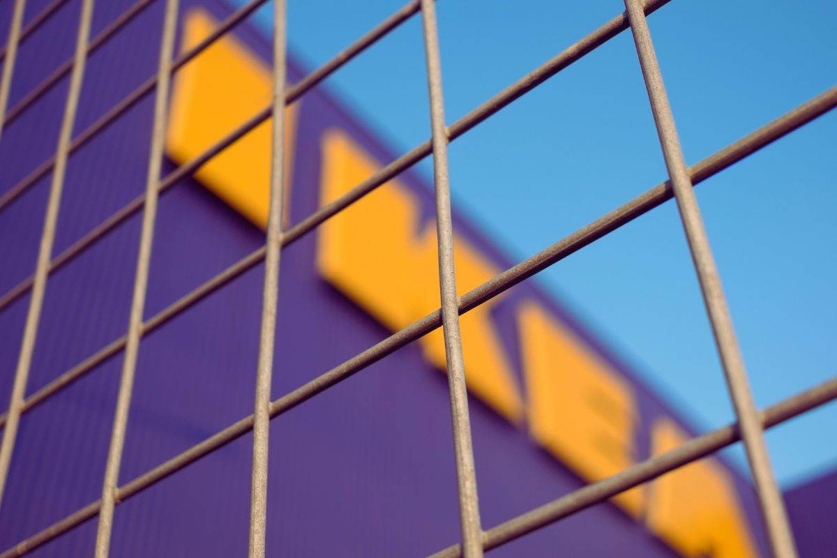 Puțini bani pentru sărbători, dar ai o terasă acasă? IKEA lansează produsul care te va face să te bucuri de vară (cu o mână de euro)