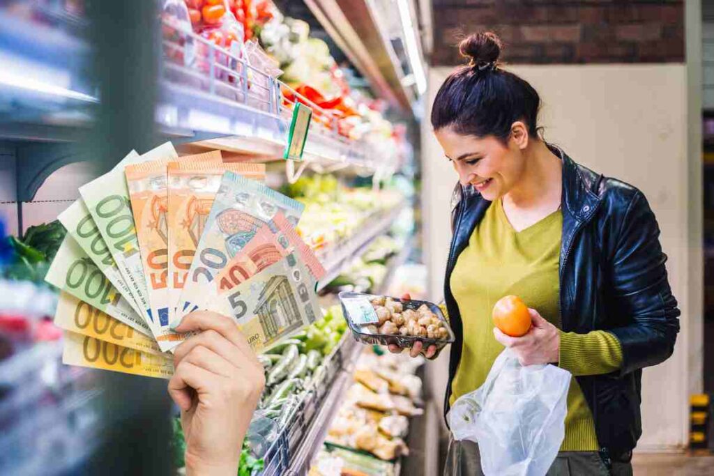 Carte spese, questi sono i requisiti per il 2025: come ottenere immediatamente 500 euro
