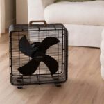 Oferta Super Sklum pentru vară, fanul în stil industrial care furnizează cu o atingere retro este de neegalat